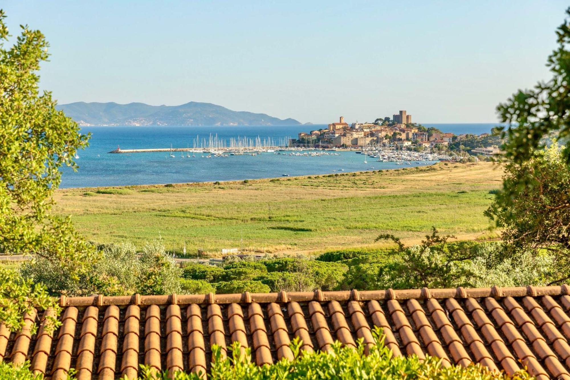 Isa - Residence With Pool And Private Beach In Talamone Just 500 Mt From The Beach Kültér fotó